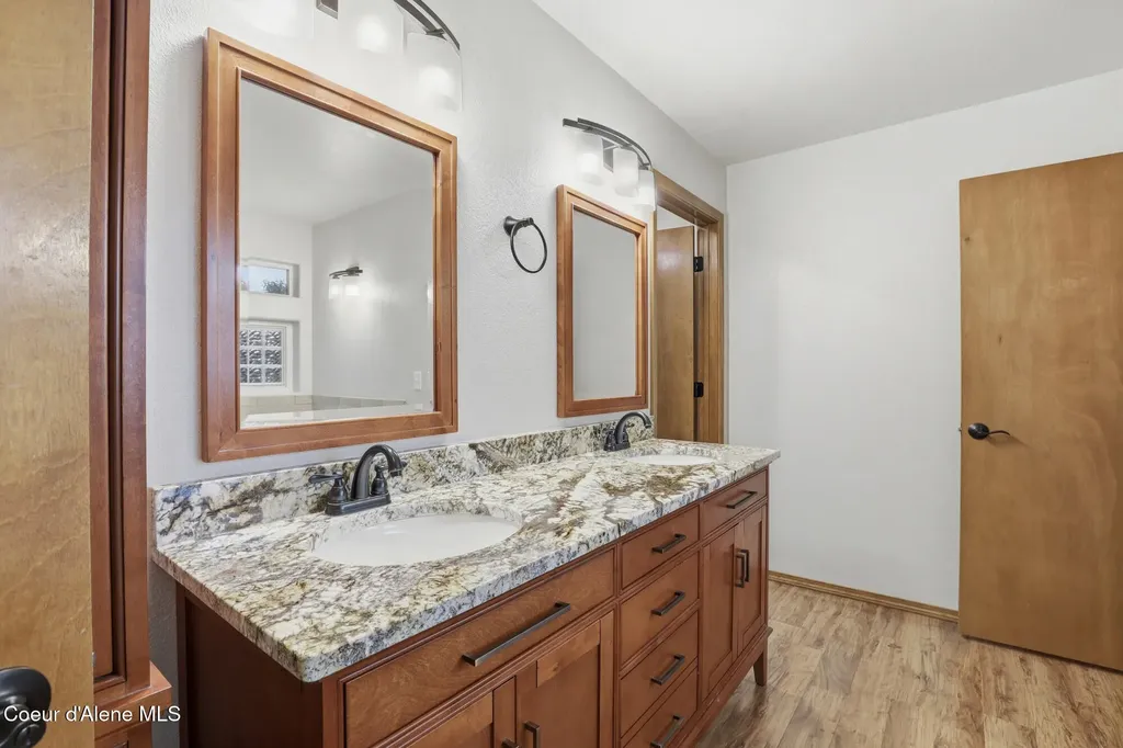 8845 N Davis Circle Hayden ID 83835