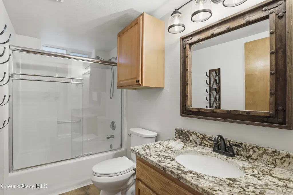 8845 N Davis Circle Hayden ID 83835