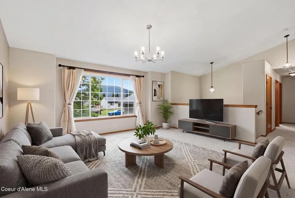 8845 N Davis Circle Hayden ID 83835