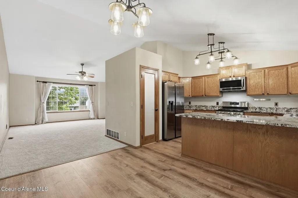 8845 N Davis Circle Hayden ID 83835