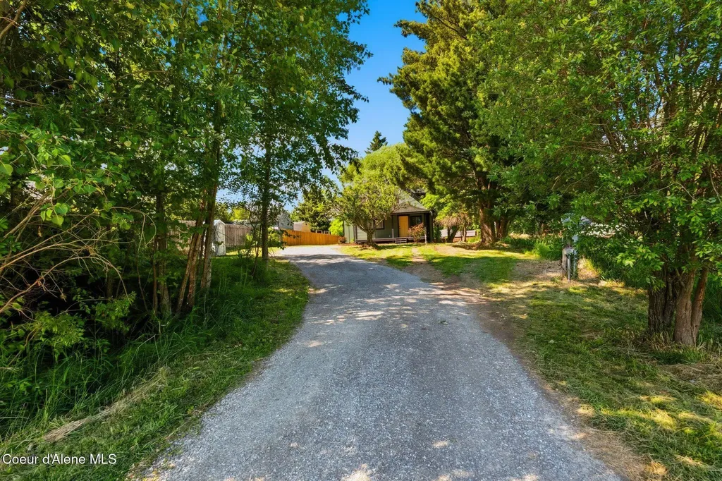 407 W Third Avenue Kootenai ID 83840