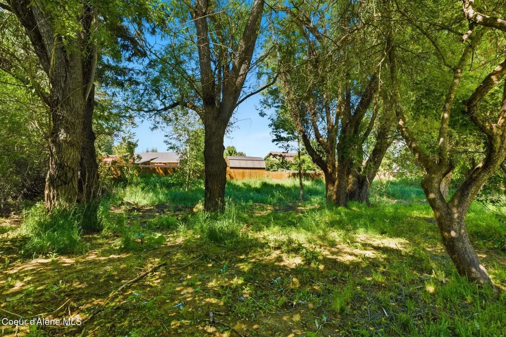407 W Third Avenue Kootenai ID 83840