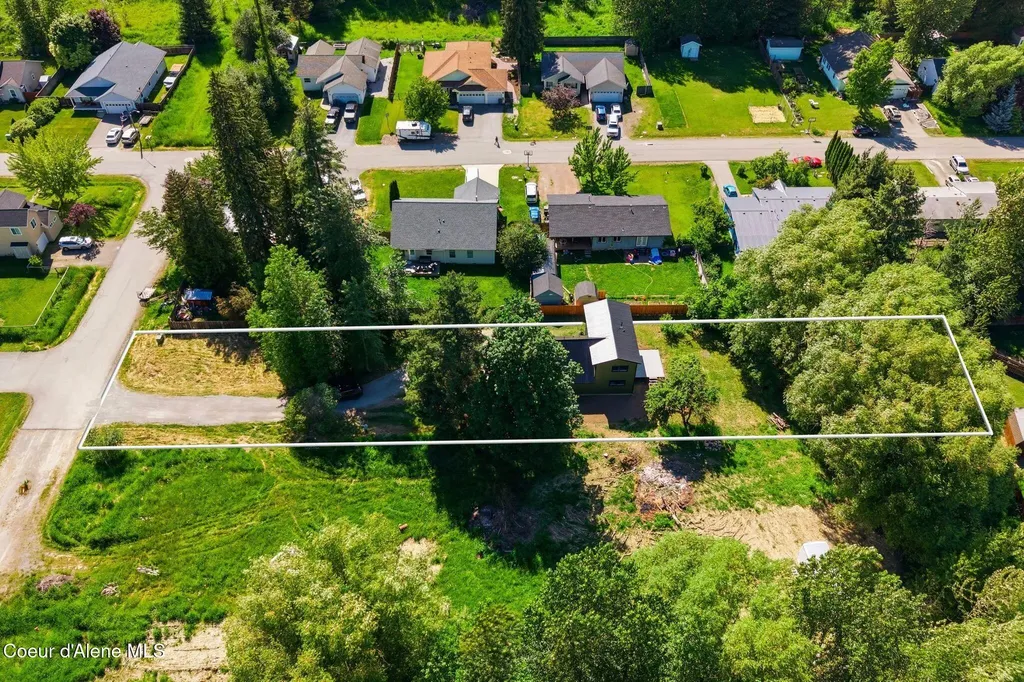 407 W Third Avenue Kootenai ID 83840