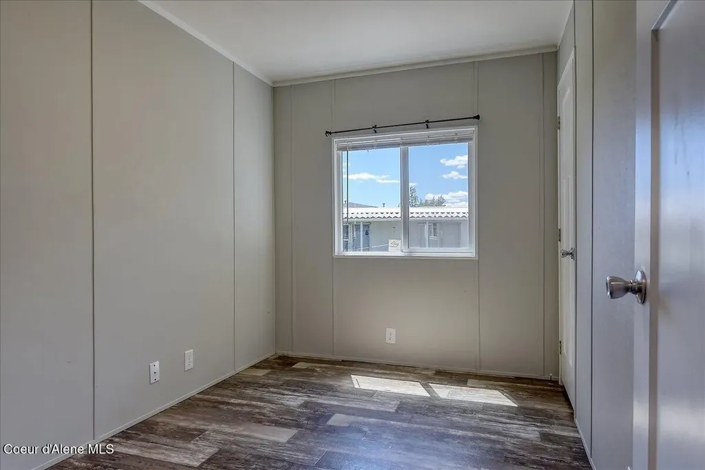 8747 N Starr Loop Hayden ID 83835