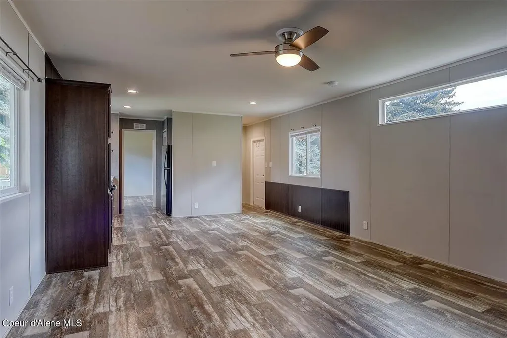 8747 N Starr Loop Hayden ID 83835