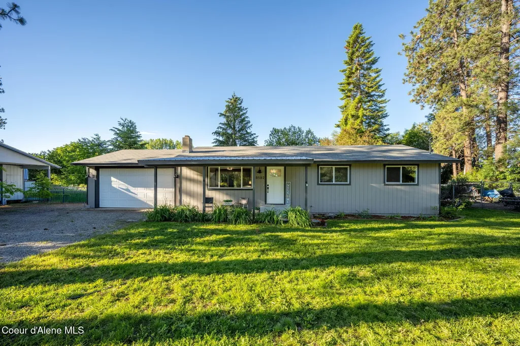 8582 W Larch Street Rathdrum ID 83858
