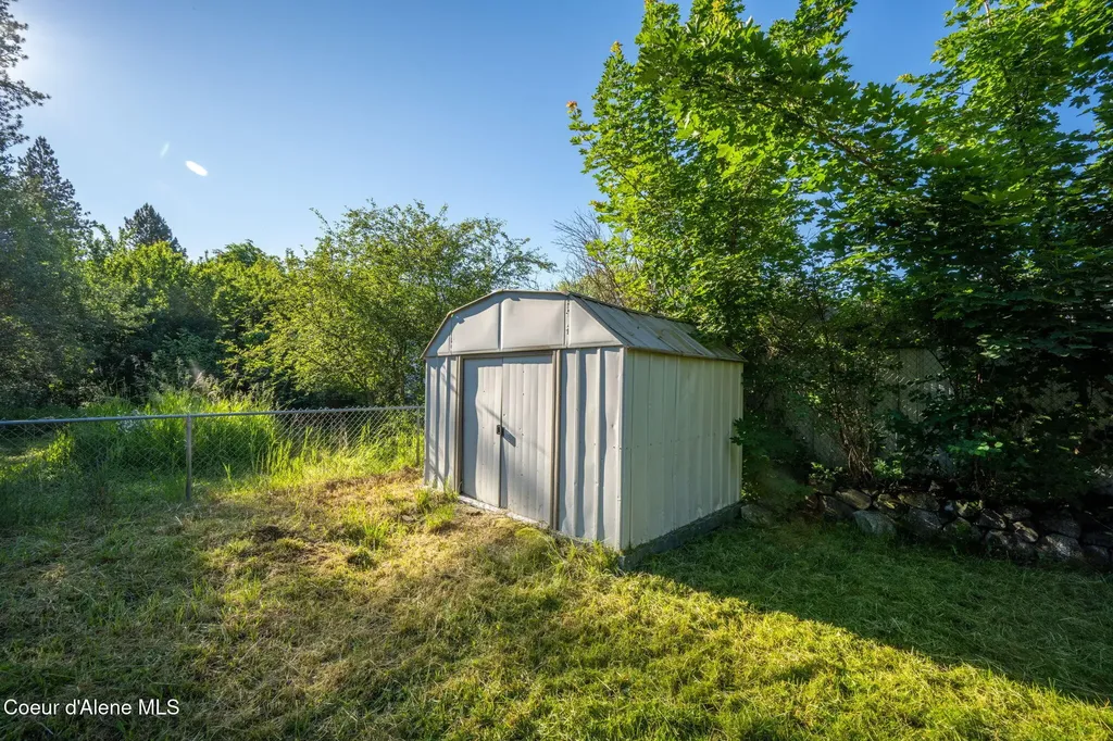 8582 W Larch Street Rathdrum ID 83858