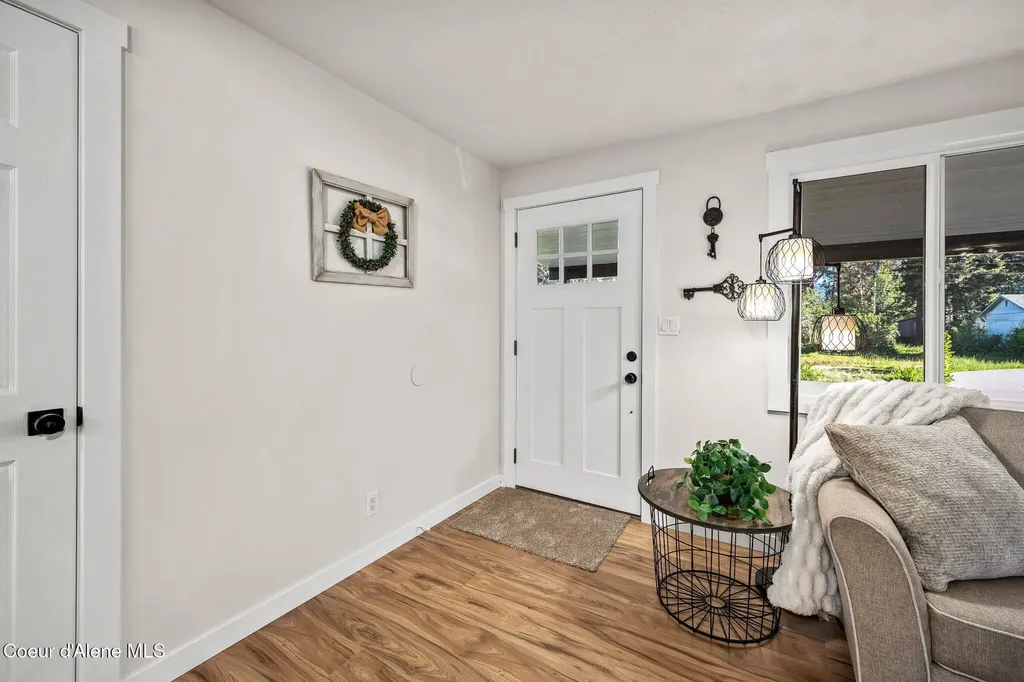 8582 W Larch Street Rathdrum ID 83858