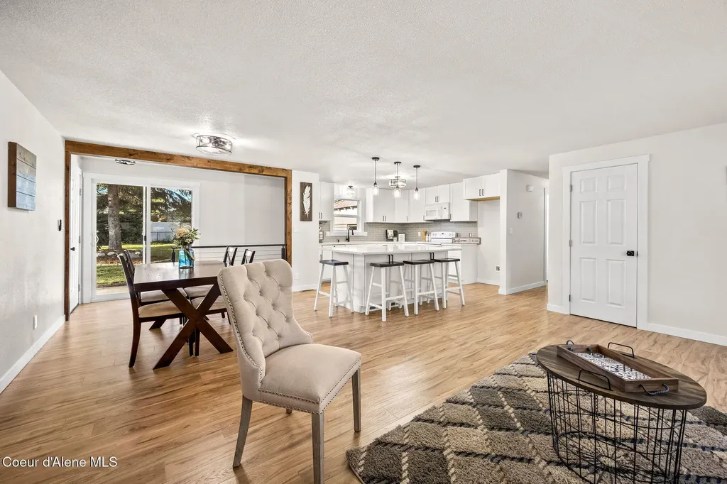 8582 W Larch Street Rathdrum ID 83858