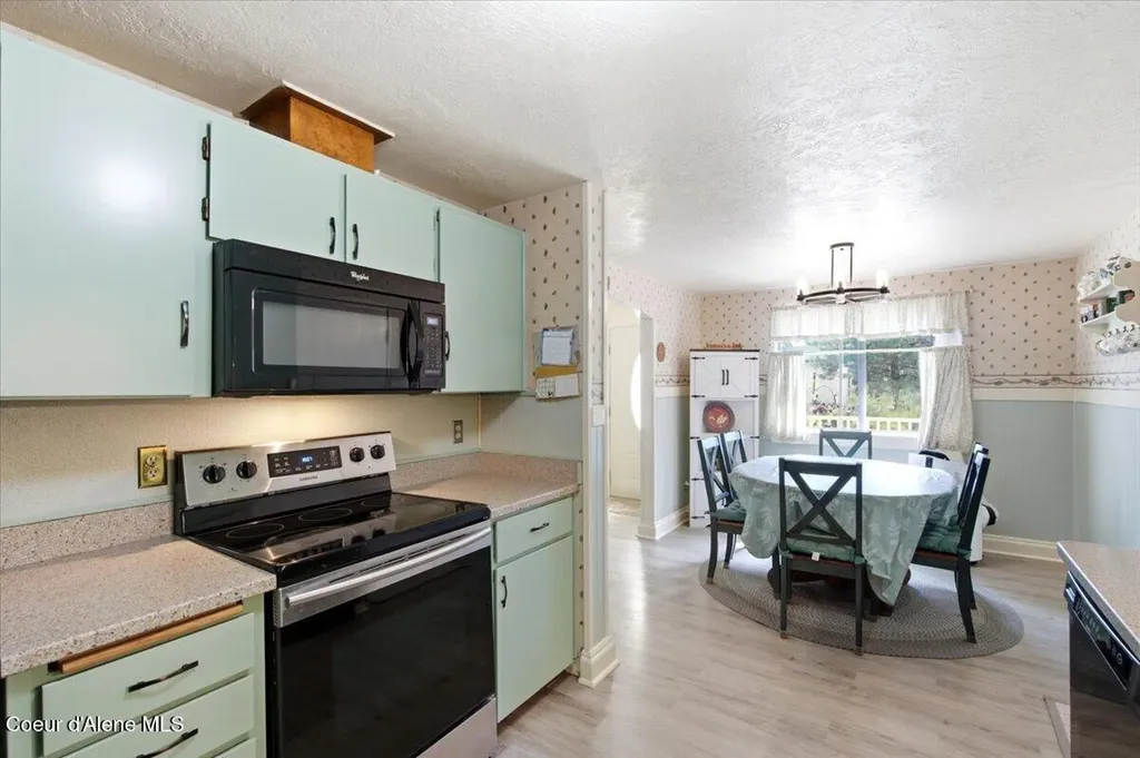1935 E Sundance Drive Post Falls ID 83854