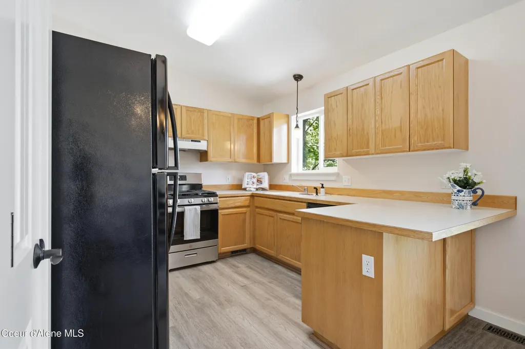 1019 W Starling Avenue Hayden ID 83835