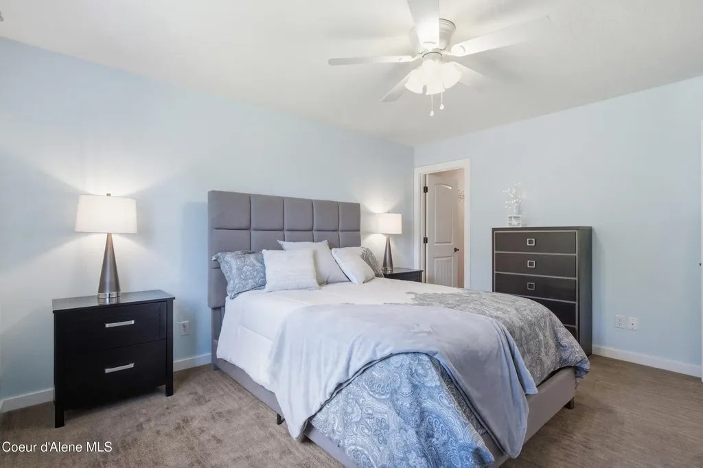 1019 W Starling Avenue Hayden ID 83835