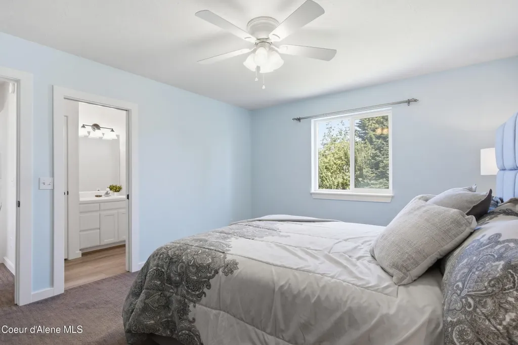1019 W Starling Avenue Hayden ID 83835