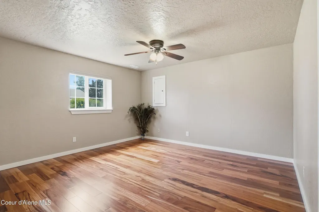 1019 W Starling Avenue Hayden ID 83835