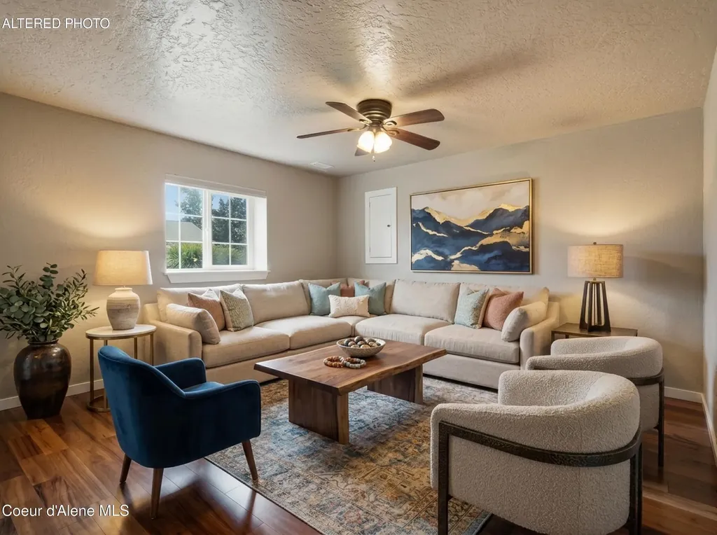 1019 W Starling Avenue Hayden ID 83835