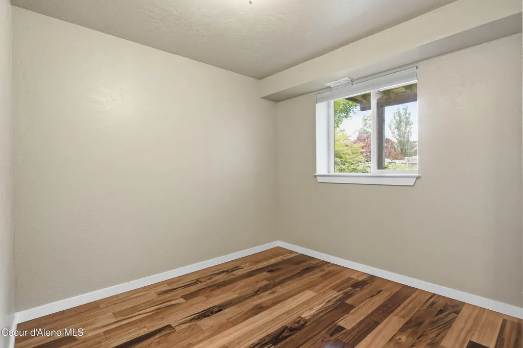 1019 W Starling Avenue Hayden ID 83835