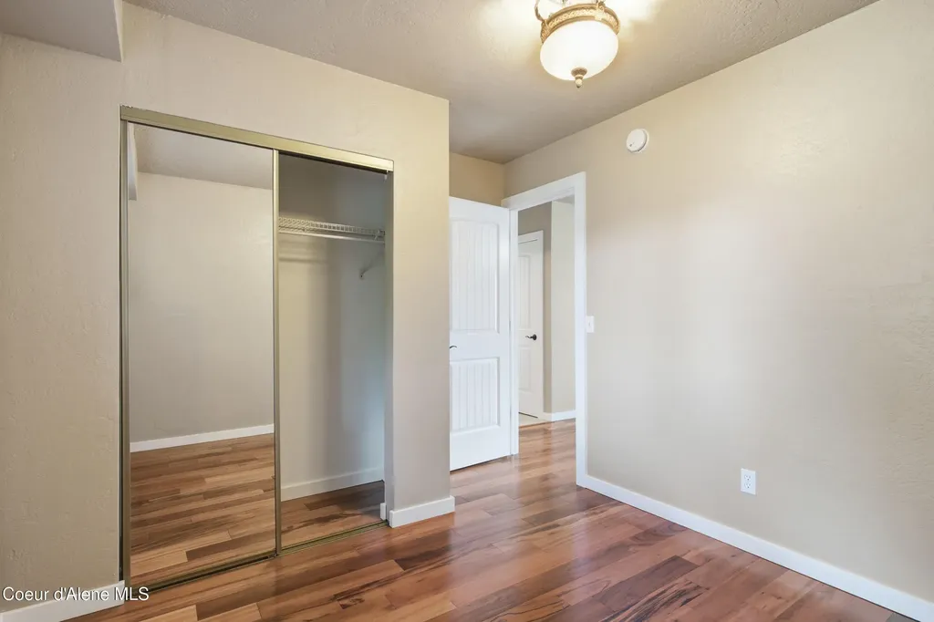 1019 W Starling Avenue Hayden ID 83835