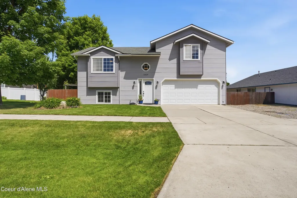 1019 W Starling Avenue Hayden ID 83835