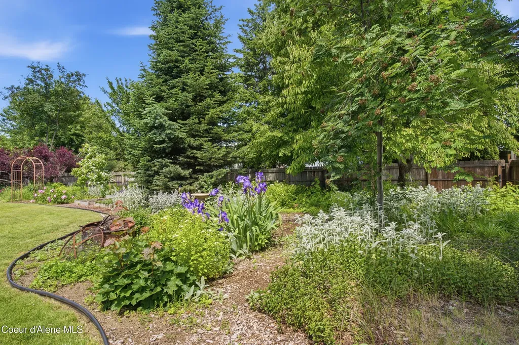1019 W Starling Avenue Hayden ID 83835