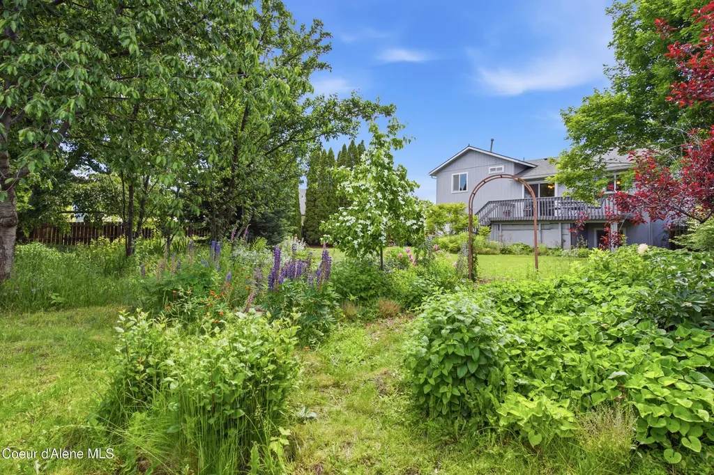 1019 W Starling Avenue Hayden ID 83835