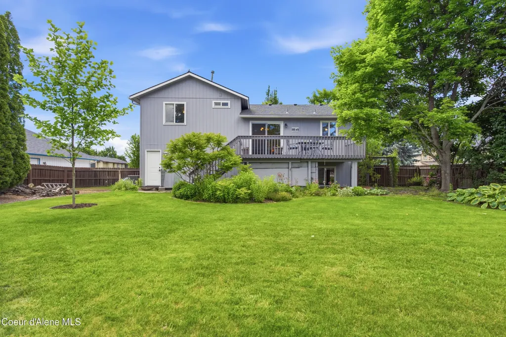 1019 W Starling Avenue Hayden ID 83835