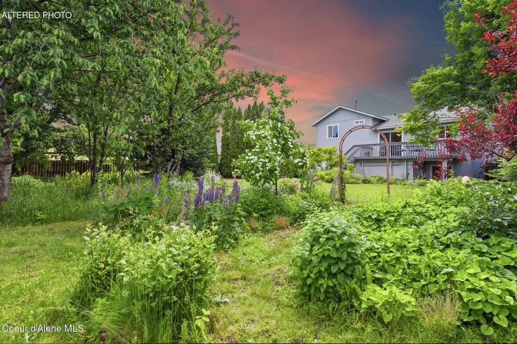 1019 W Starling Avenue Hayden ID 83835