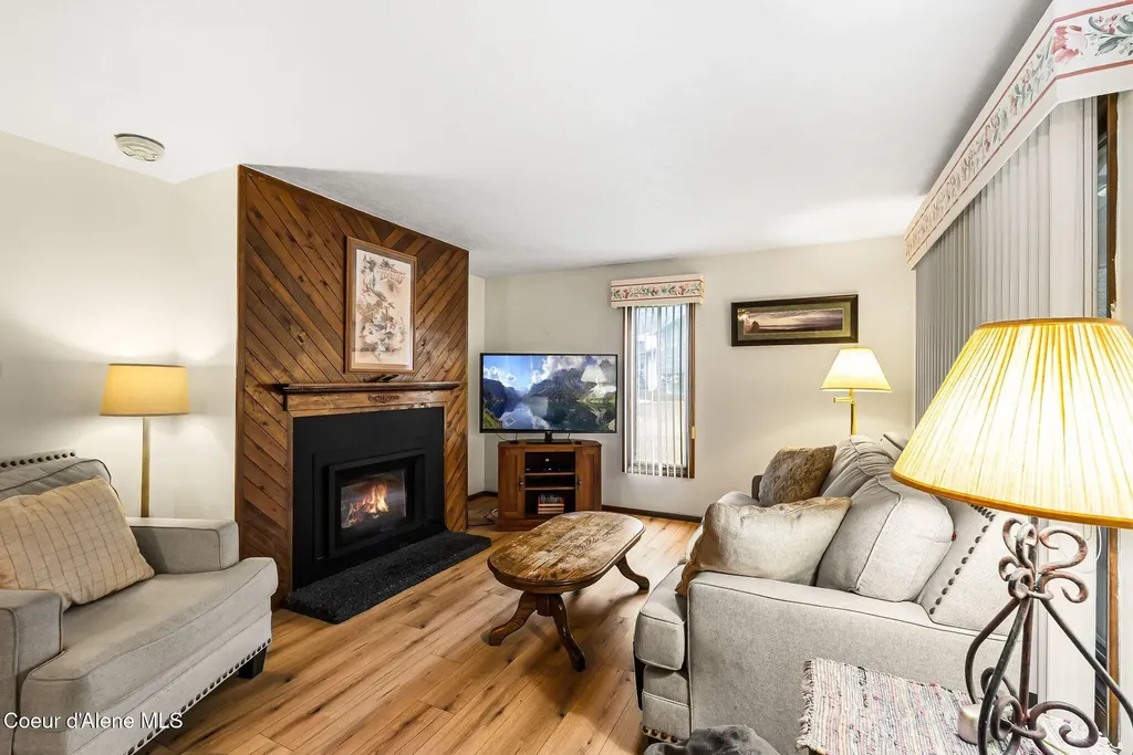 290 Syringa Heights Road Sandpoint ID 83864