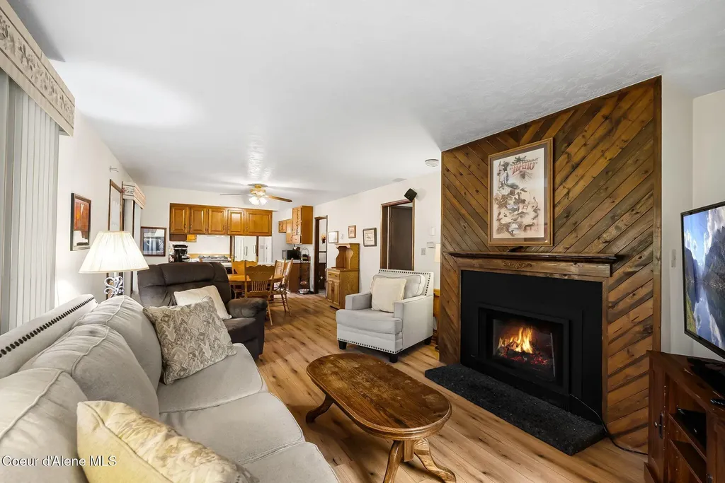 290 Syringa Heights Road Sandpoint ID 83864