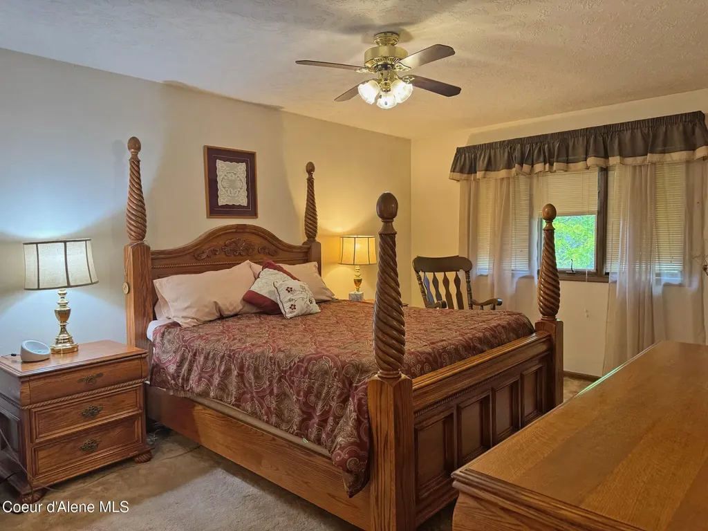 290 Syringa Heights Road Sandpoint ID 83864