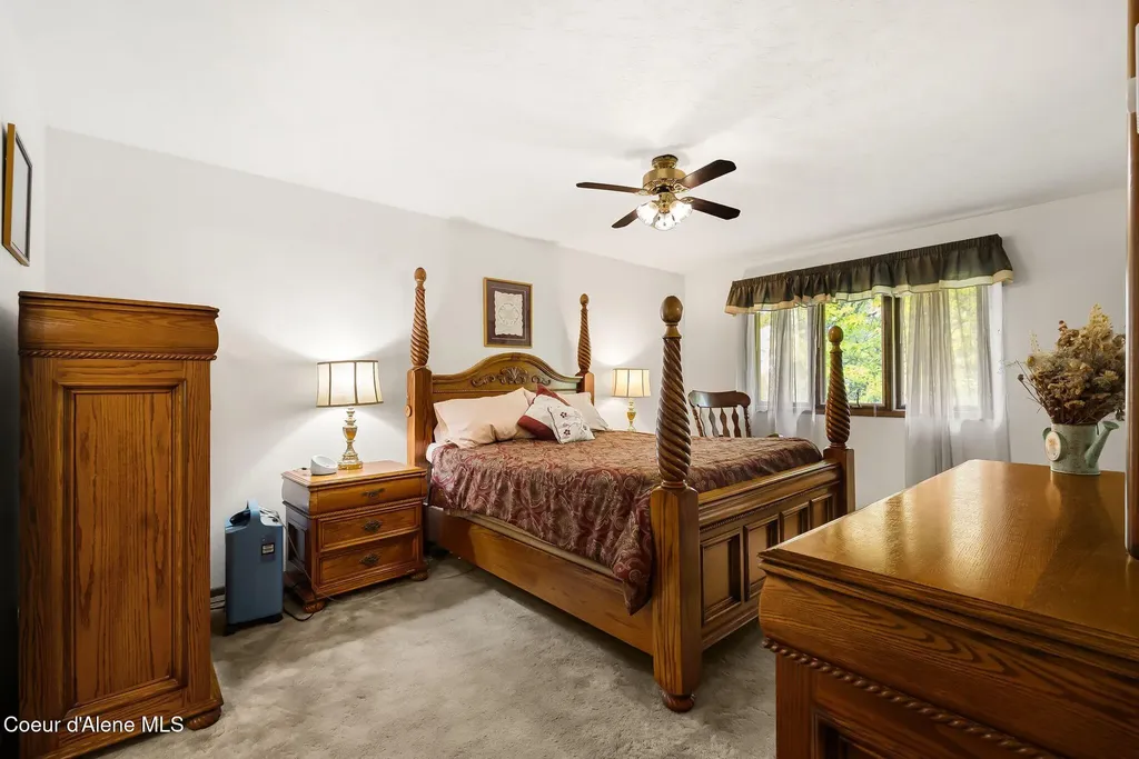290 Syringa Heights Road Sandpoint ID 83864