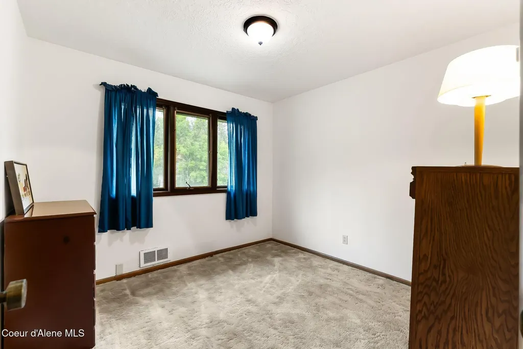 290 Syringa Heights Road Sandpoint ID 83864