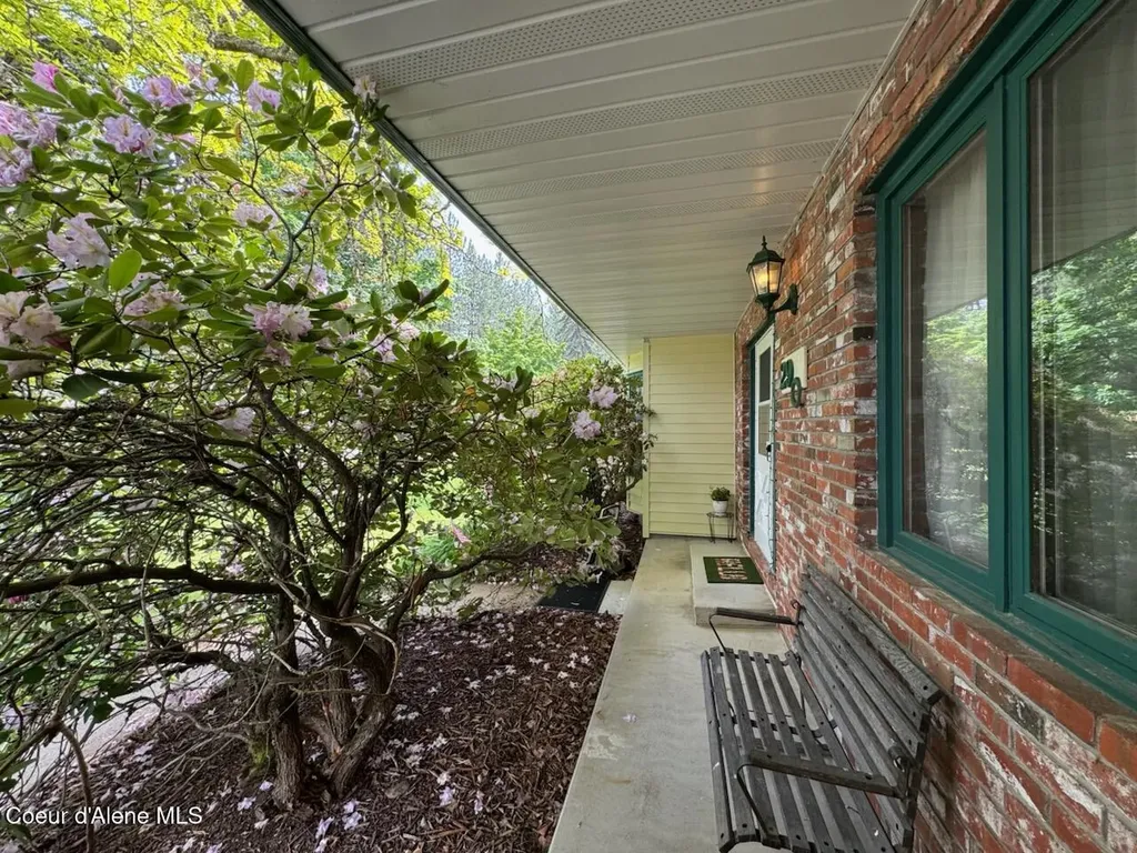 290 Syringa Heights Road Sandpoint ID 83864