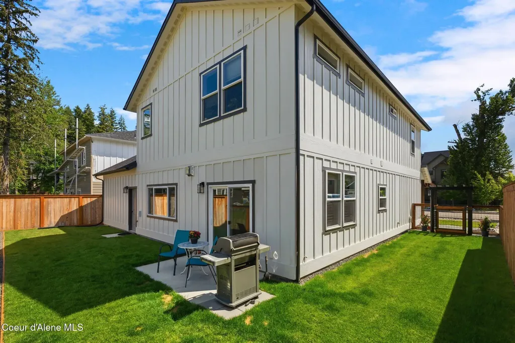 140 Madera Drive Sandpoint ID 83864