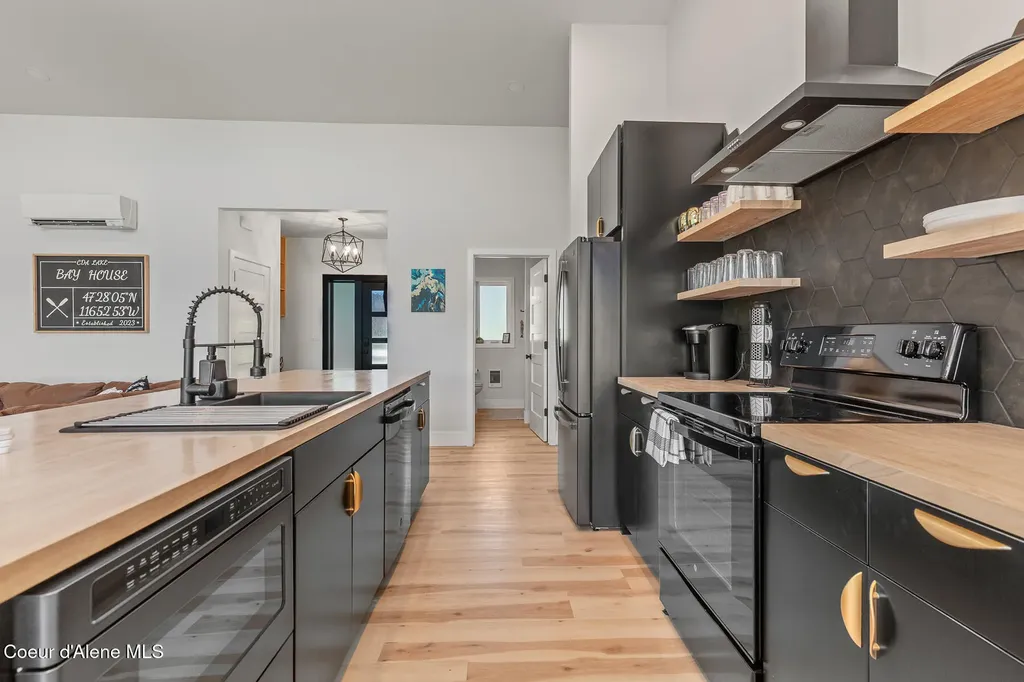22344 S Carroll Drive Worley ID 83876