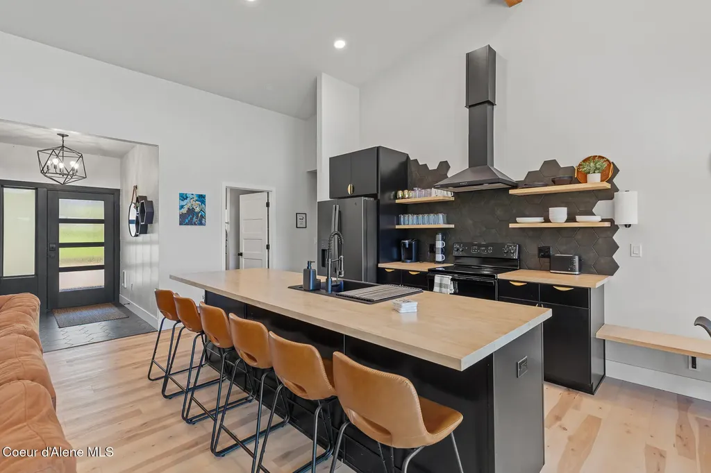 22344 S Carroll Drive Worley ID 83876