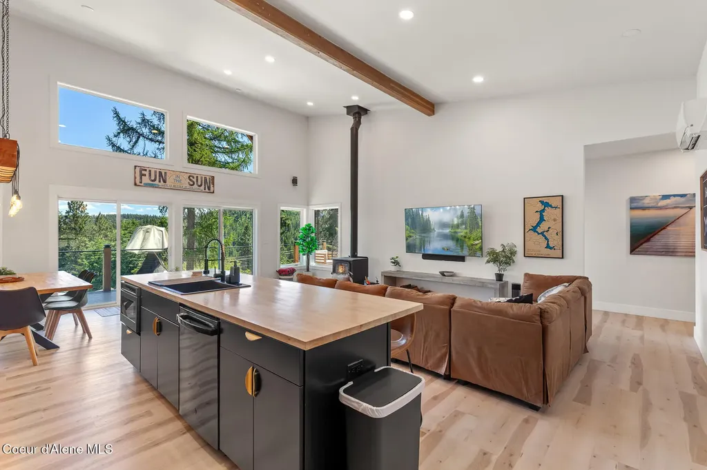 22344 S Carroll Drive Worley ID 83876