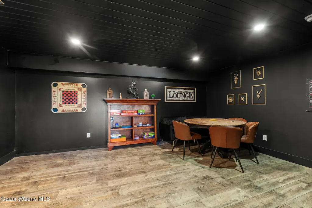 22344 S Carroll Drive Worley ID 83876