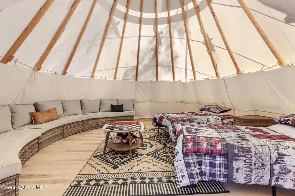 22344 S Carroll Drive Worley ID 83876