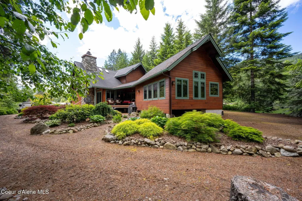 42303 Highway 200 Hope ID 83836