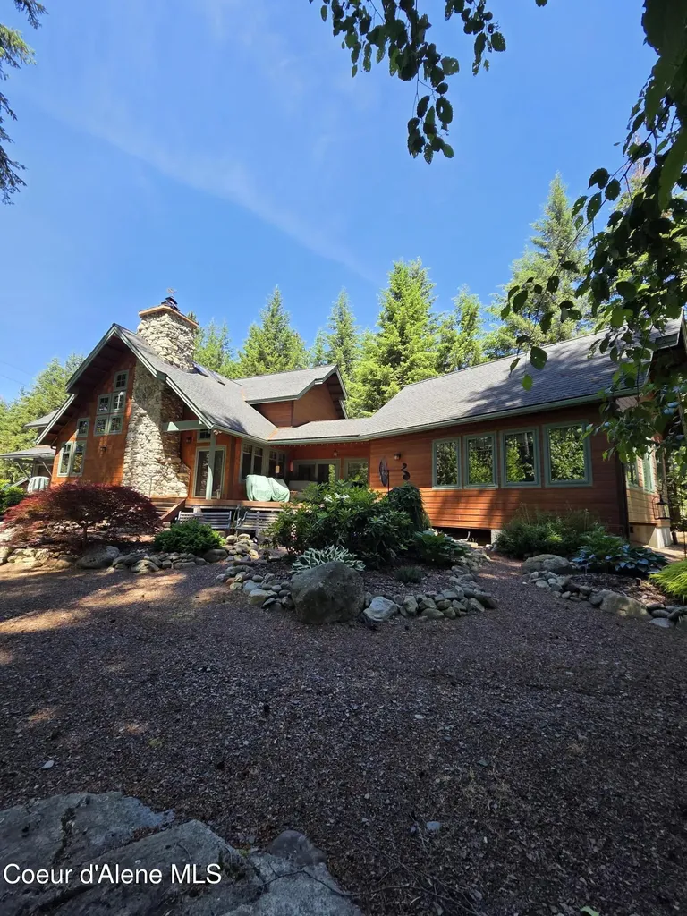 42303 Highway 200 Hope ID 83836