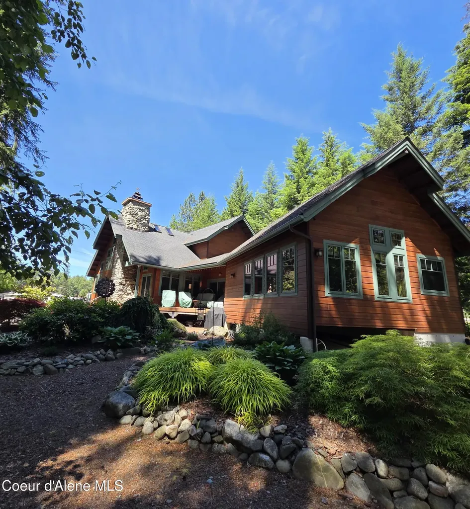 42303 Highway 200 Hope ID 83836