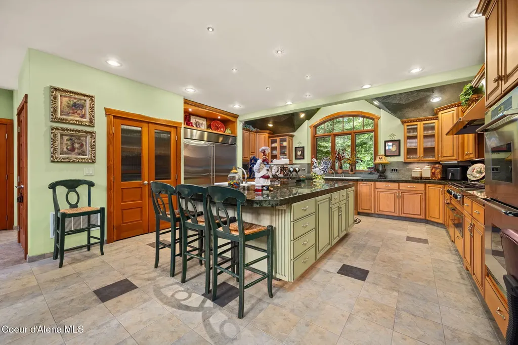 42303 Highway 200 Hope ID 83836