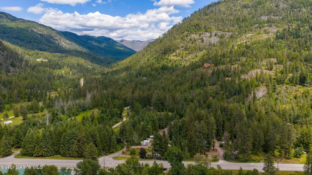 42303 Highway 200 Hope ID 83836