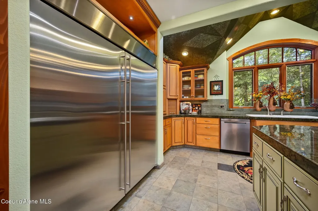 42303 Highway 200 Hope ID 83836