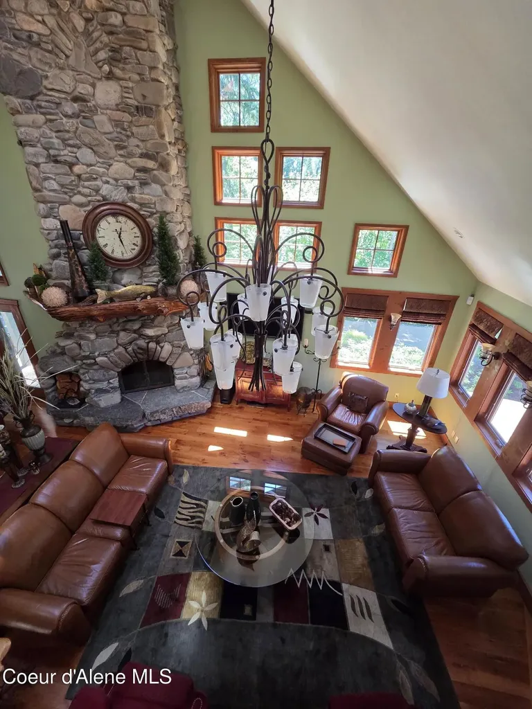 42303 Highway 200 Hope ID 83836