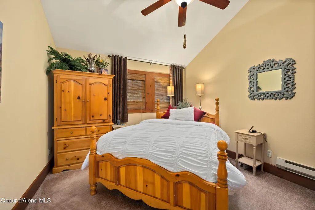 42303 Highway 200 Hope ID 83836