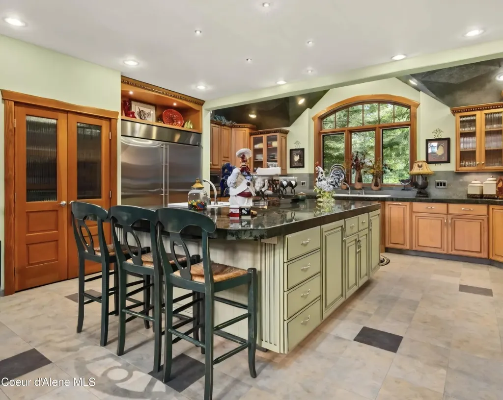 42303 Highway 200 Hope ID 83836