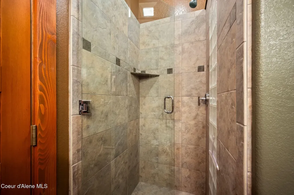 42303 Highway 200 Hope ID 83836