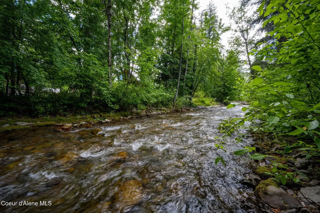 42303 Highway 200 Hope ID 83836