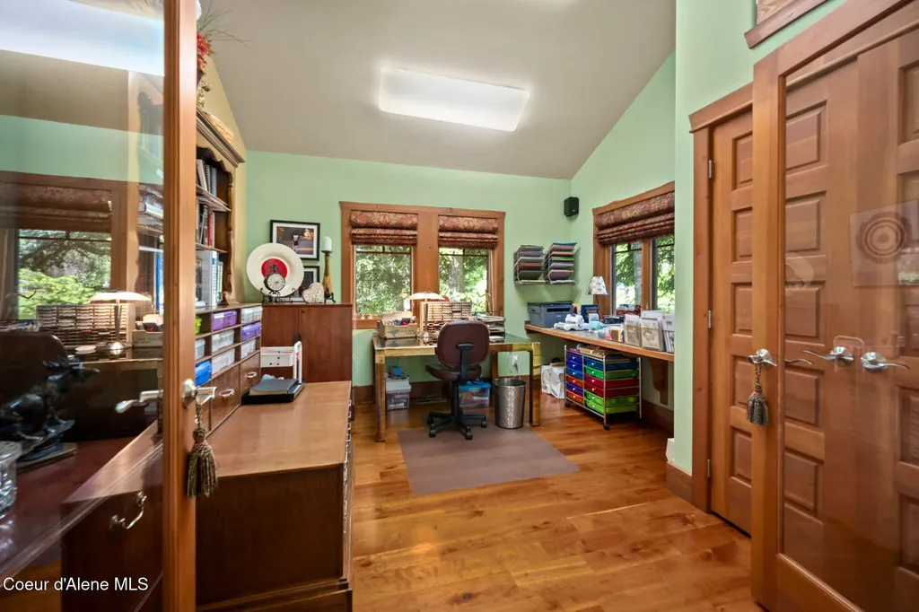 42303 Highway 200 Hope ID 83836